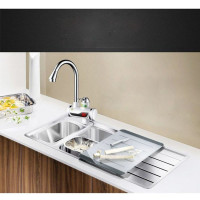 Электрический проточный водонагреватель с экраном и душем  Delimano