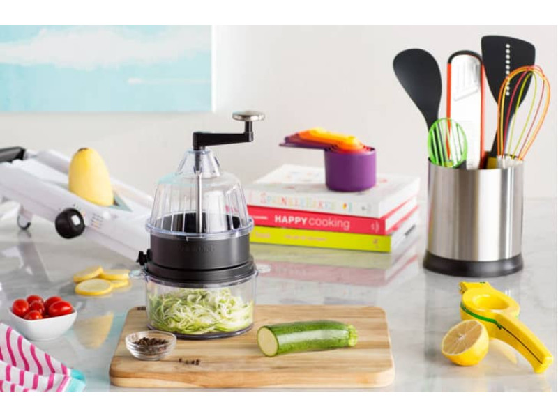 5 корисних кухонних гаджетів оптом: овочерізки, салатниці, мультислайсери